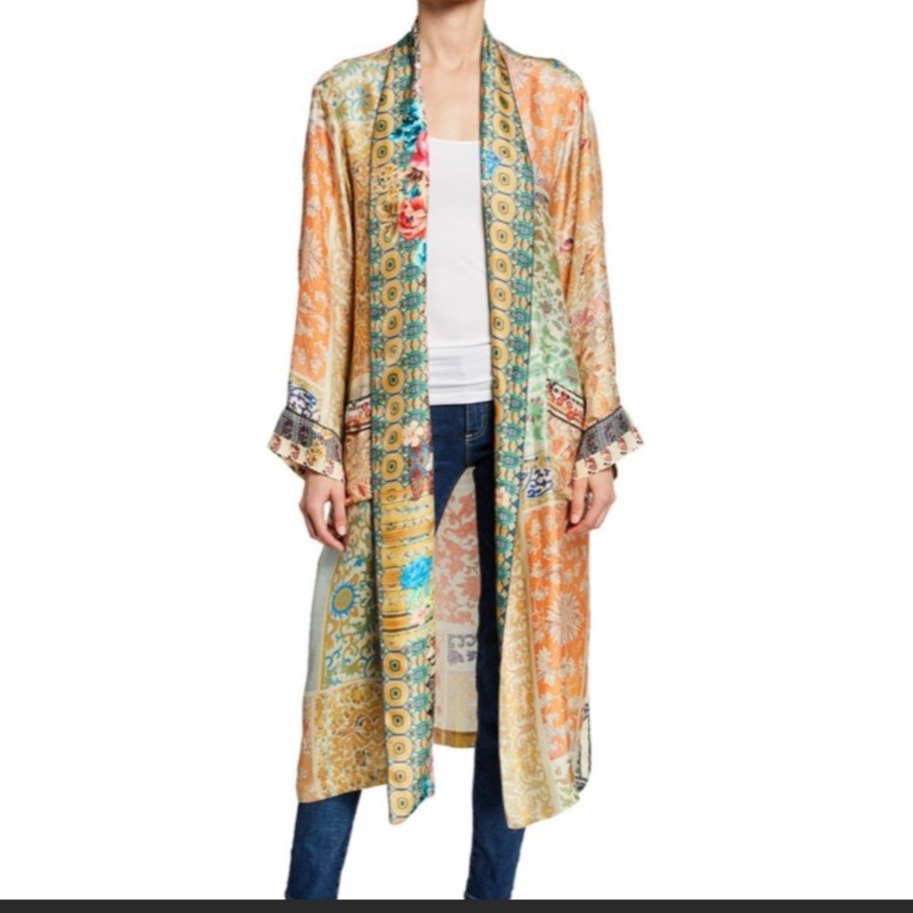 Johnny was prima robe silk kimono NWT sold out rare. Med